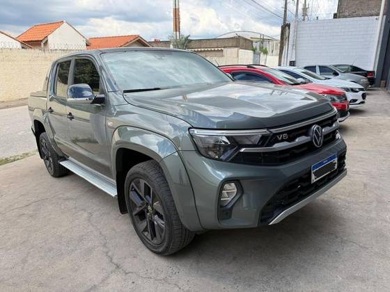 VOLKSWAGEN AMAROK 3.0 V6 TDI DIESEL BARRETOS 70 ANOS CD 4MOTION AUTOMÁTICO